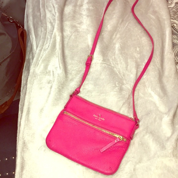 kate spade Handbags - Pink Kate Spade Crossbody